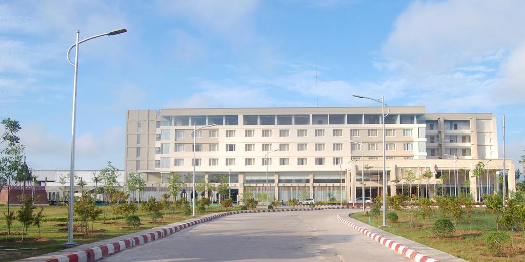 Man Myanmar Hotel Naypyidaw Extérieur photo