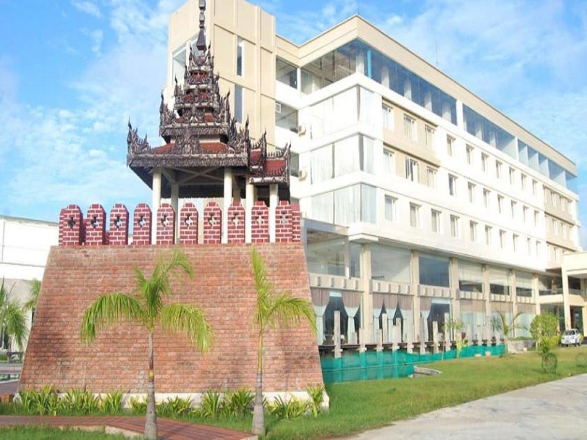 Man Myanmar Hotel Naypyidaw Extérieur photo